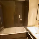 アパート センセーション オーセンティック グラシア *